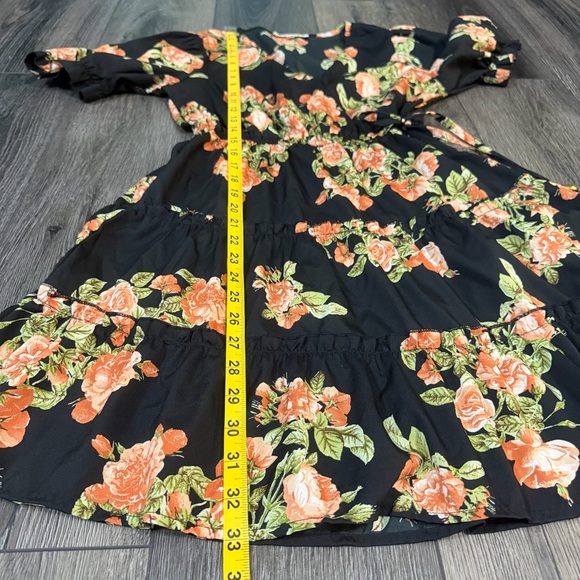 Hint of Blush Floral Tiered Mini Dress Black M Easter - Picture 11 of 15